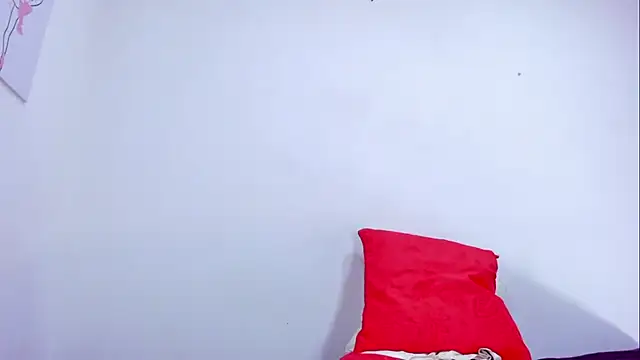 BritnnatyLonze's Live Chat Room