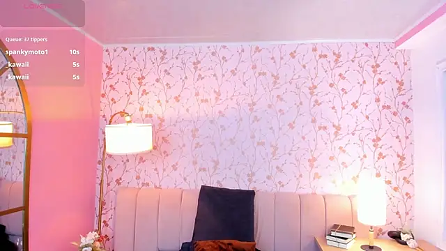 halleylorens Adlı Modelin Canlı Sohbet Odası