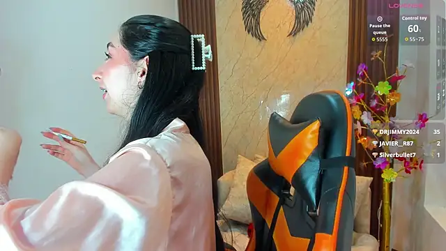 Sala de chat en directo de Ayla_min