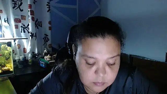 Živá chatovací místnost Sherlynn01