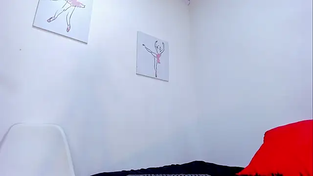 Živá chatovací místnost BritnnatyLonze