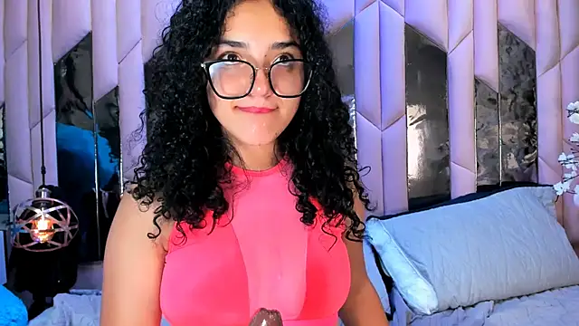 Lilymonroe01 Adlı Modelin Canlı Sohbet Odası