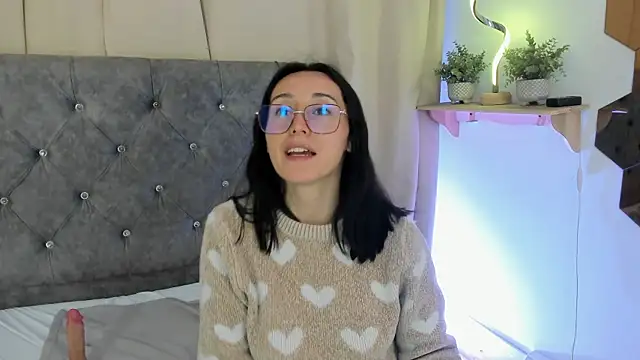 Ginevra_esposito Adlı Modelin Canlı Sohbet Odası