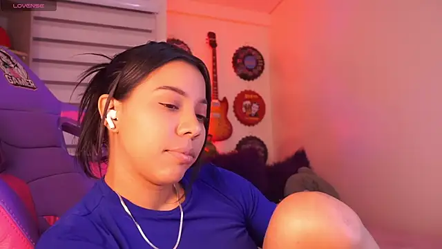 madelyn_rose_ élő chatszobája
