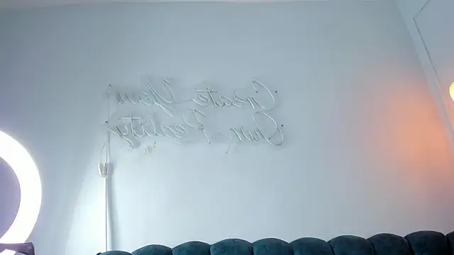 LeylaRusso 실시간 채팅방