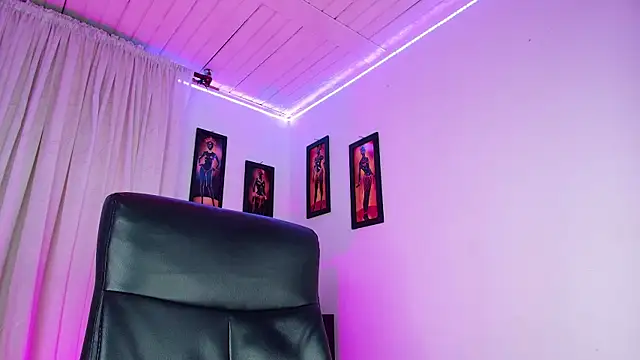 Andrejoness' Live Chat Room