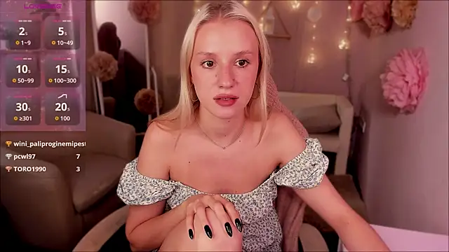 Angel_Tessa's Live Chat Room