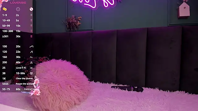 AmoreLune Adlı Modelin Canlı Sohbet Odası