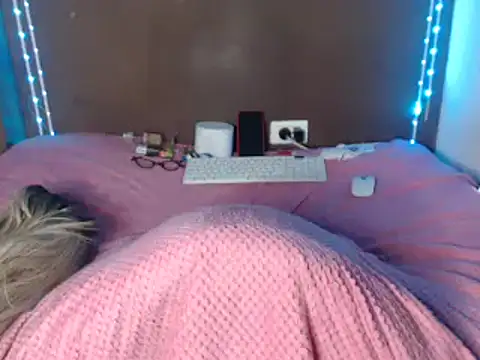 Doeschi_Fox Cameră chat live