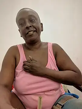 mamakarma1403 Adlı Modelin Canlı Sohbet Odası