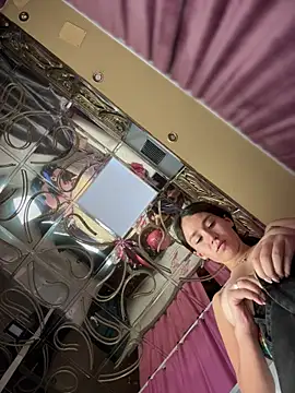 QuietNicole – live chatrum