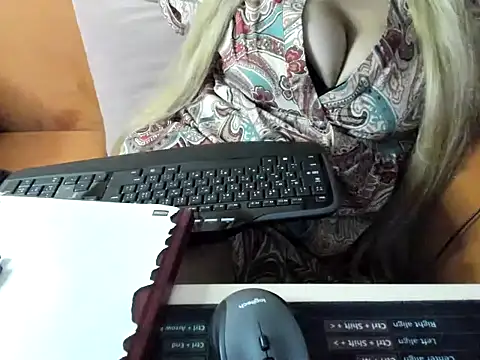 krizmabang Live chatroom