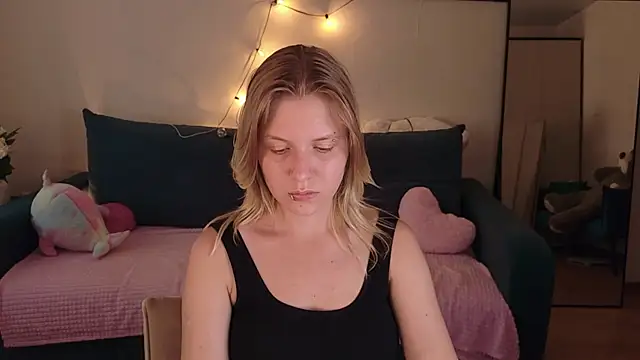 Онлайн чат Viki_Charm