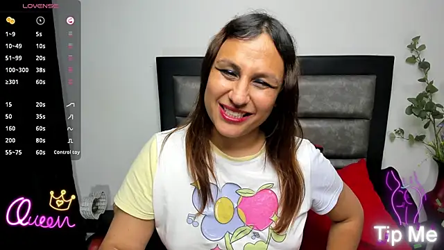 Chat +18 de WildDolls ao vivo