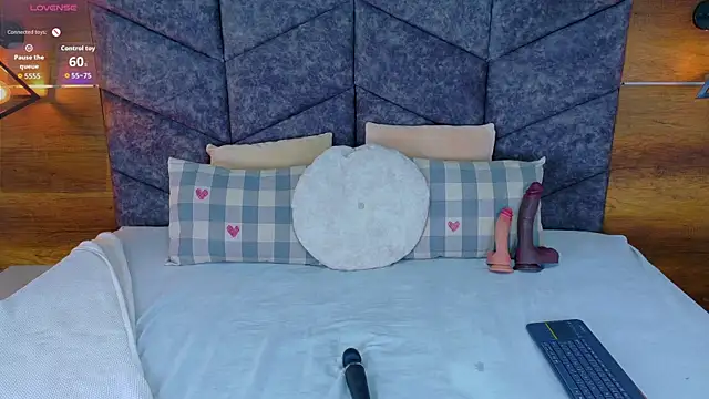 Chat +18 de AnnieRouse__ ao vivo