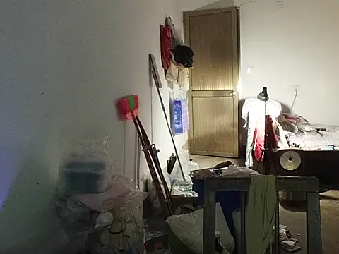 RebelAura élő XXX-chatje