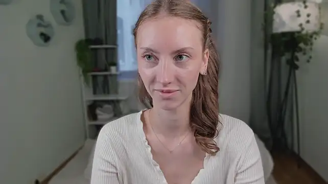 Show modela MatildaLearman na web-kameri