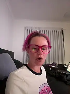 phoebeandmatt Webcam Show