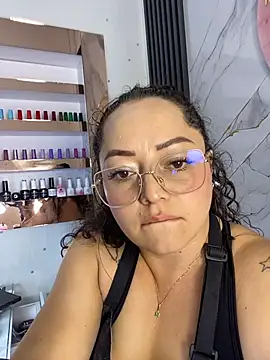 Nails_Lucia Webcam Show