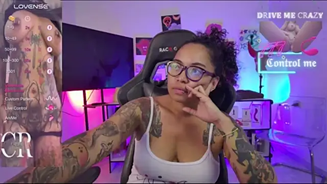 CrespitaRuidosa's Live XXX Chat