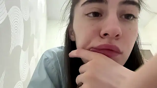 raisatdj's Live XXX Chat