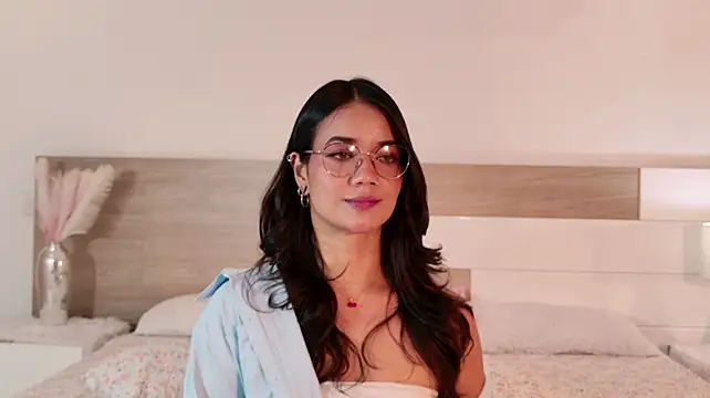 JulsPatel's Live XXX Chat