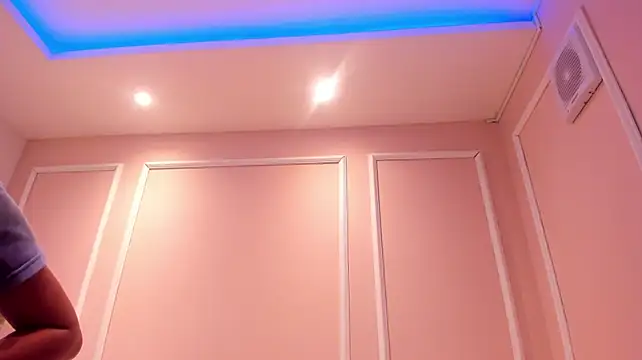 maia_lion's Live XXX Chat