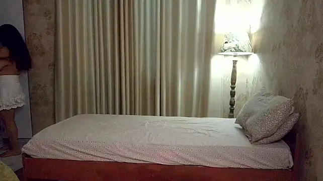 hey_rhea's Live XXX Chat