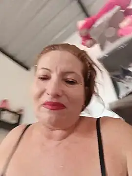 Sexy-Woman-Mature's Live XXX Chat
