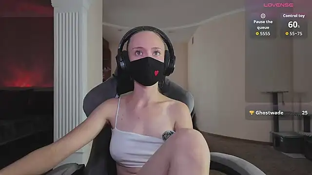 CreamAssk's Live XXX Chat