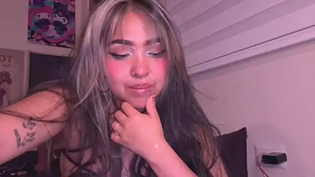 دردشة Slave_NinaV الجنسية المباشرة