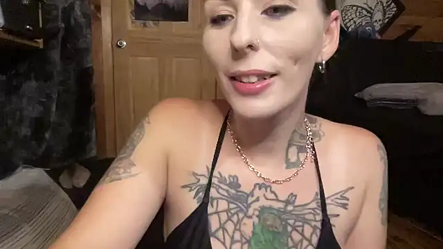 دردشة TeenyDoll الجنسية المباشرة