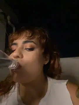 دردشة name_less_lulu الجنسية المباشرة
