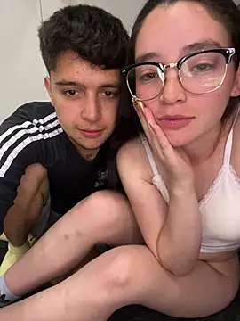 دردشة velvet_couple الجنسية المباشرة
