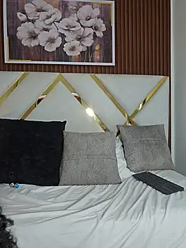 دردشة Chantal_Sex_XXX الجنسية المباشرة