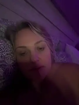 دردشة 1SexyQueen الجنسية المباشرة