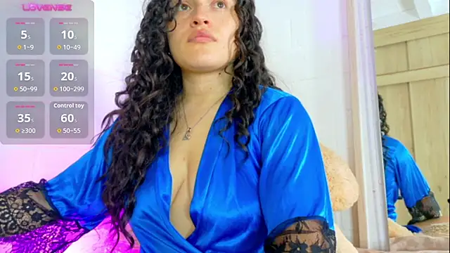 دردشة MeganDolll الجنسية المباشرة