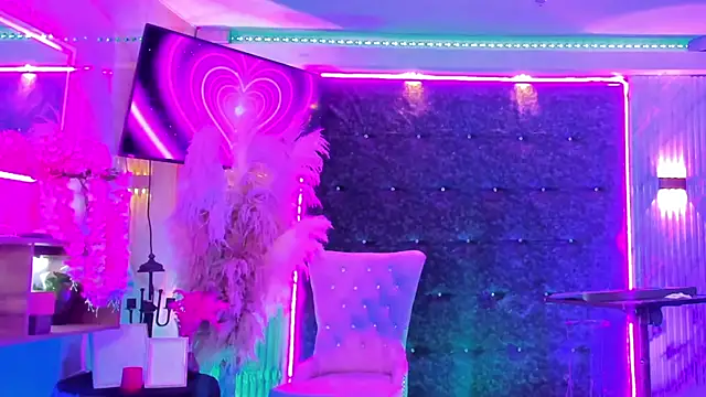 دردشة Queens_Wonders_Blonders الجنسية المباشرة