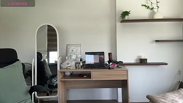 دردشة Milka_Crystal الجنسية المباشرة