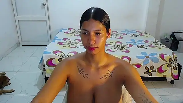 دردشة Lara_Jean01 الجنسية المباشرة