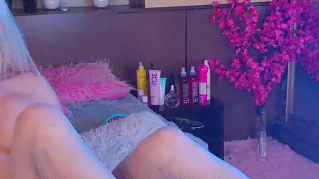 دردشة AlexaRayss الجنسية المباشرة
