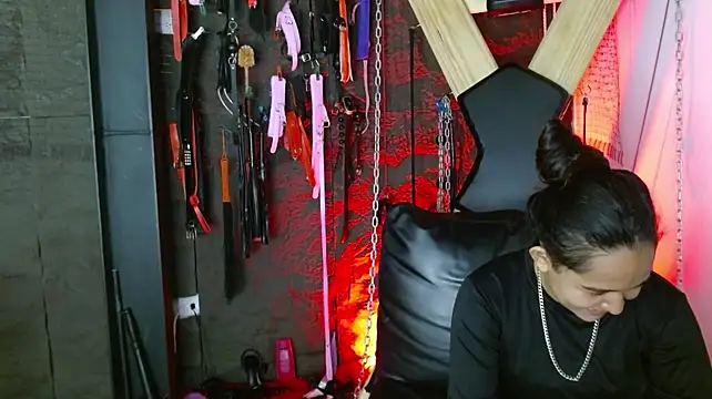 دردشة MasterKisame_Bdsm الجنسية المباشرة