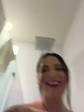 دردشة lil_maddiee الجنسية المباشرة