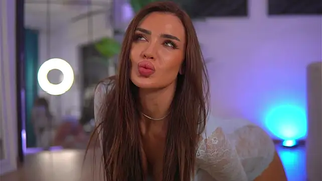 دردشة EllenKarter الجنسية المباشرة