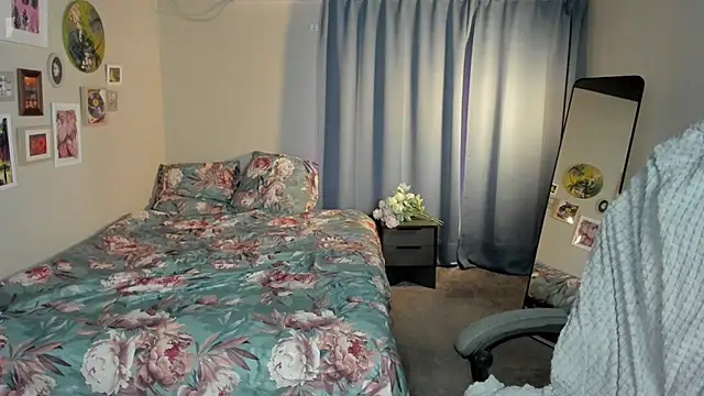 دردشة SofiRoce الجنسية المباشرة