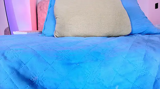 دردشة naomi_kyse الجنسية المباشرة