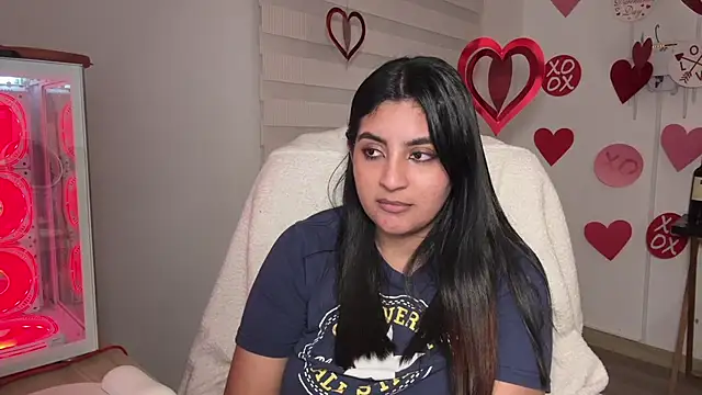 دردشة cloe_small الجنسية المباشرة