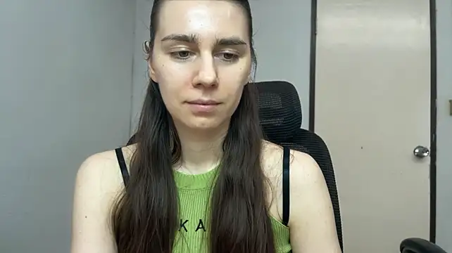 دردشة SassyJessi الجنسية المباشرة