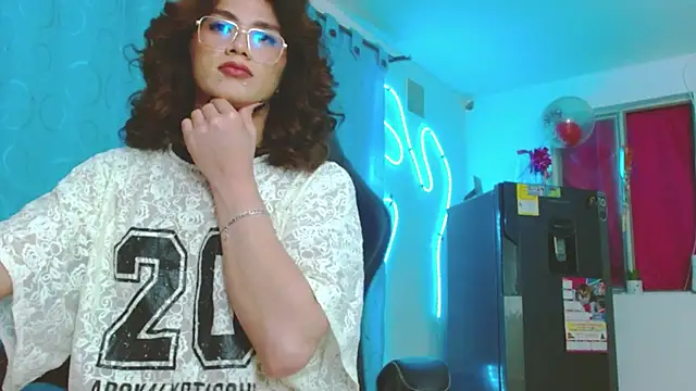 دردشة giuliana_andrade الجنسية المباشرة