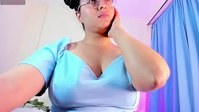 دردشة soofiathooner الجنسية المباشرة